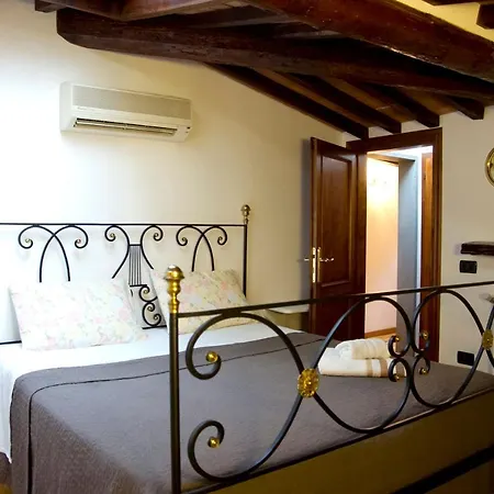 Artisti In With Great A/c Appartement Florence