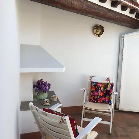 Apartment Artisti In With Great A/c Florence